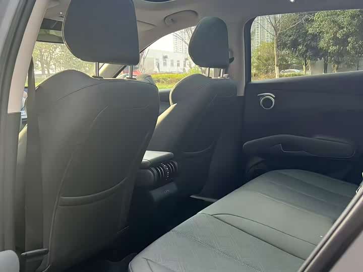 Фото 7 - BYD Yuan Plus