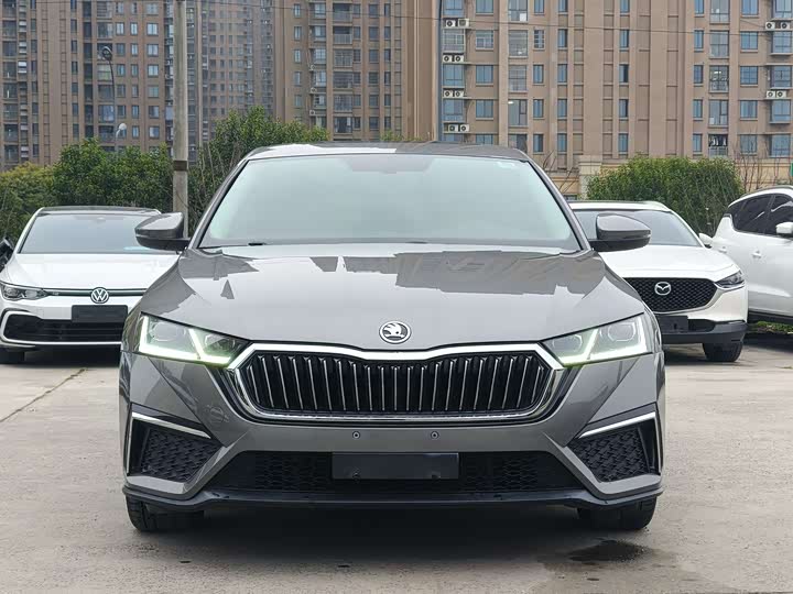 Фото 2 - Skoda Octavia Pro