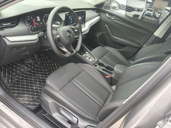 Фото 3 - Skoda Octavia Pro