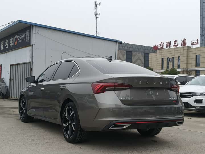 Фото 6 - Skoda Octavia Pro