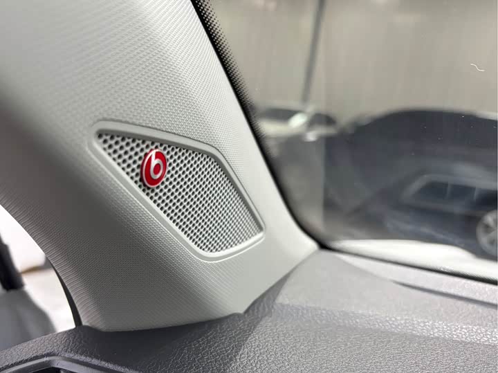 Фото 9 - Volkswagen T-Cross