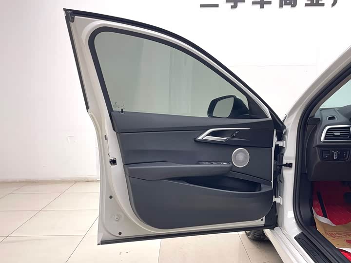 Фото 4 - BMW 1 Series