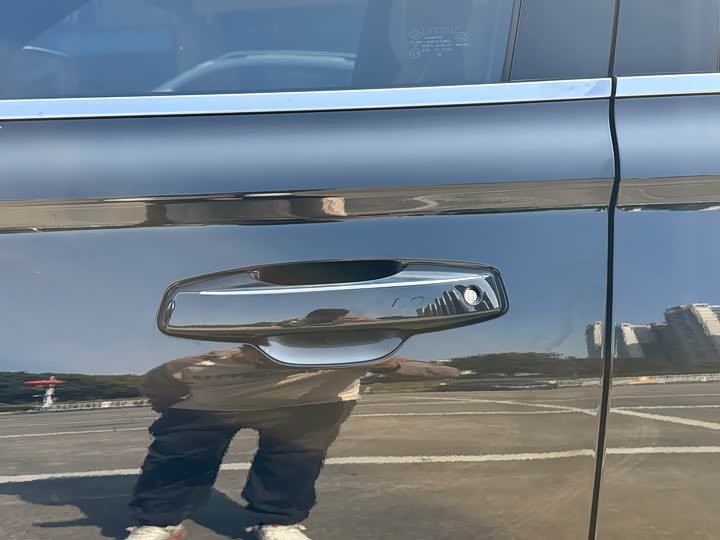 Фото 9 - Geely Monjaro