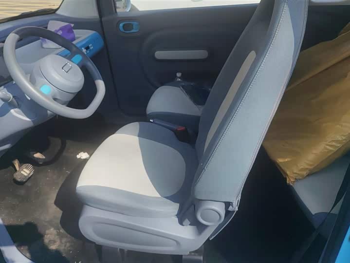 Фото 9 - Bestune Pony