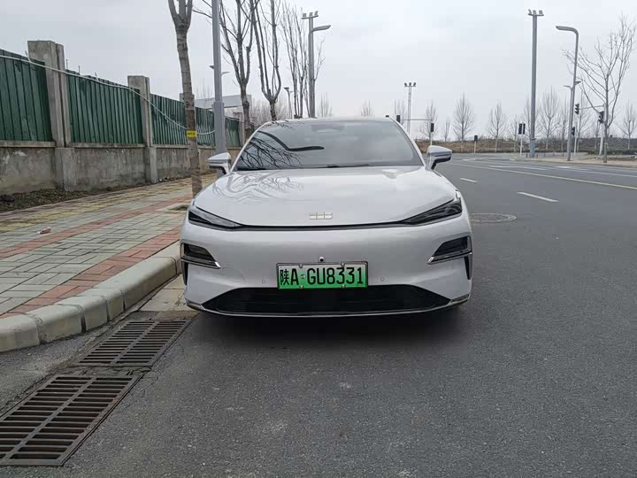 Photo 2 - Geely Galaxy Starshine 8 EM-i