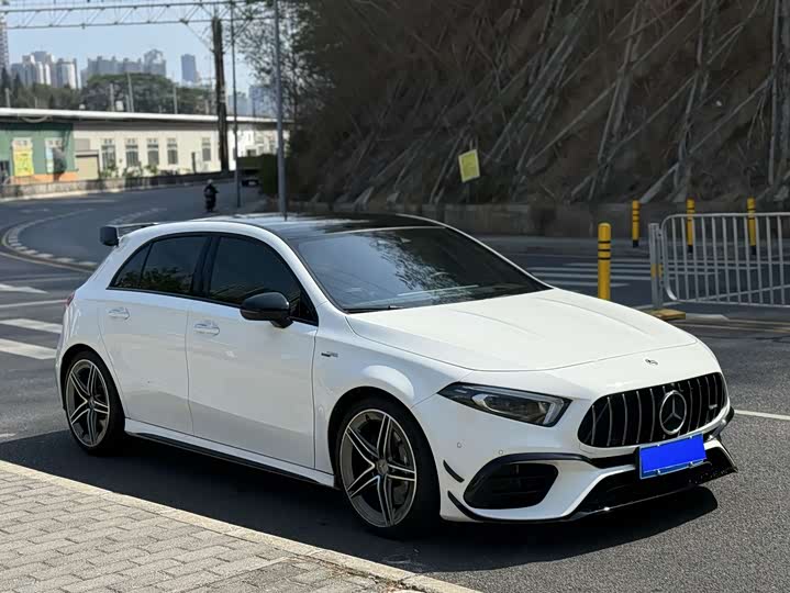Фото 3 - Mercedes-Benz A-Class AMG