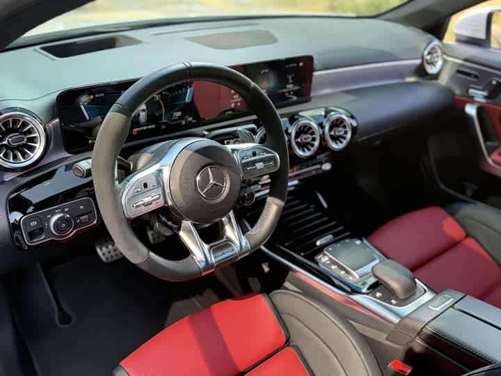 Фото 5 - Mercedes-Benz A-Class AMG