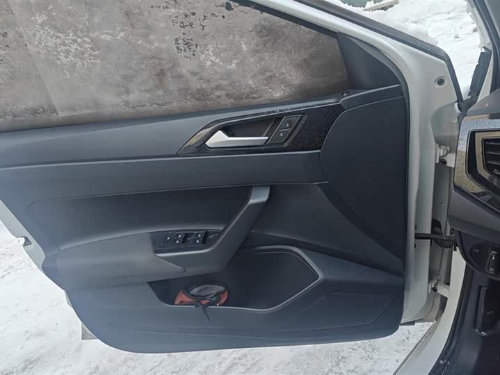 Фото 7 - Volkswagen Lavida