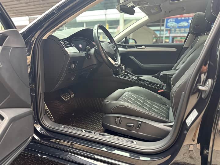 Фото 8 - Volkswagen Magotan GTE Hybrid