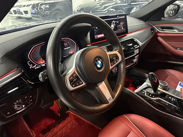 Фото 8 - BMW 5 Series