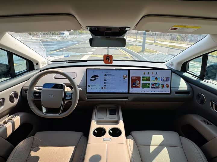 Фото 5 - LiXiang i8