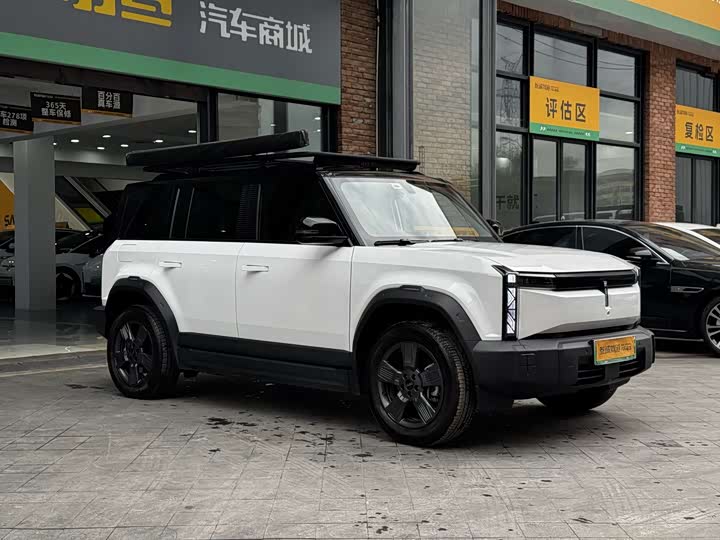 Фото 3 - Chery iCar 03