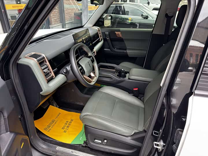 Фото 8 - Chery iCar 03