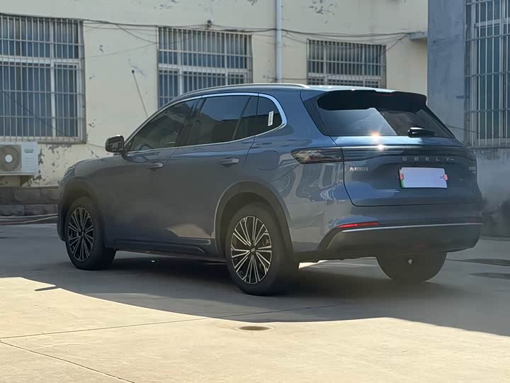 Фото 9 - Geely Galaxy Starship 7