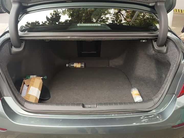 Фото 4 - Honda Inspire