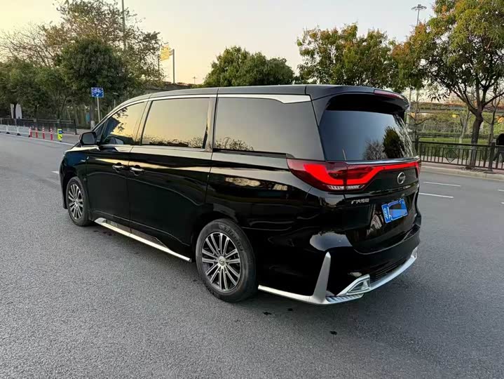 Фото 4 - GAC Trumpchi M8