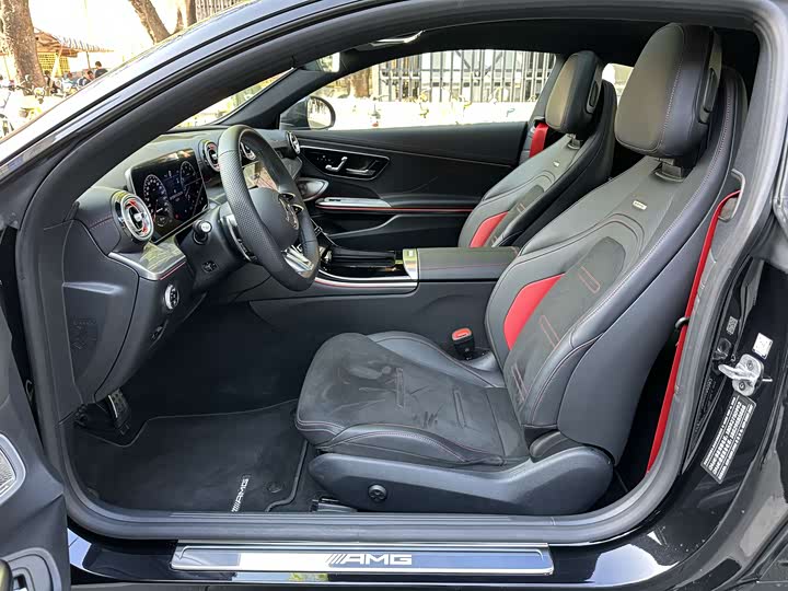 Photo 4 - Mercedes-Benz CLE-Class AMG