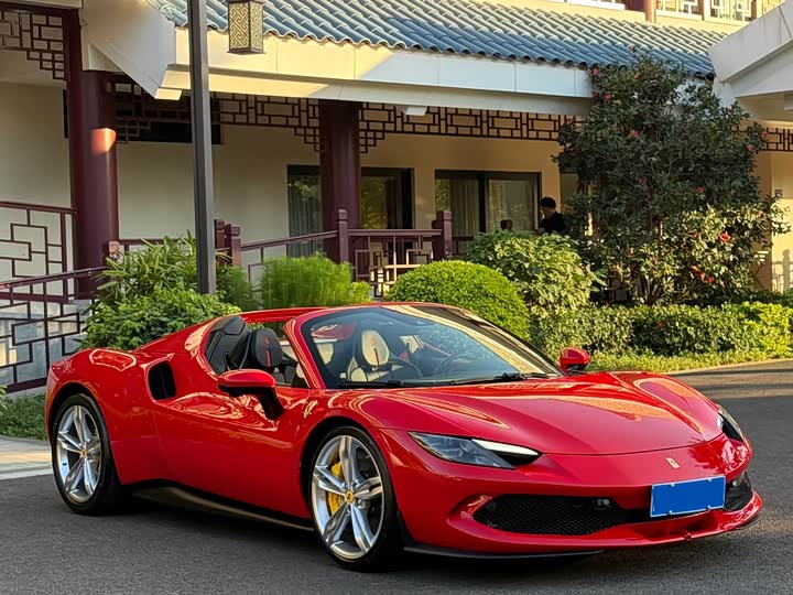 Фото 3 - Ferrari 296