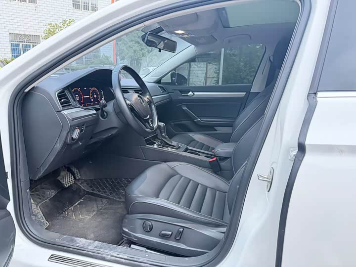 Фото 4 - Volkswagen Lamando L