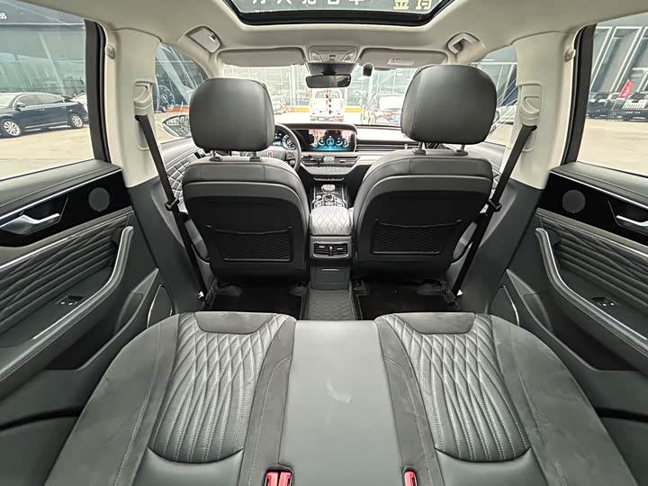 Фото 9 - Hongqi HS5