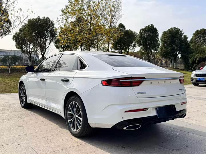 Photo 7 - Geely Preface