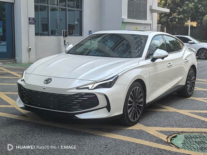 Фото 1 - MG Motor 7