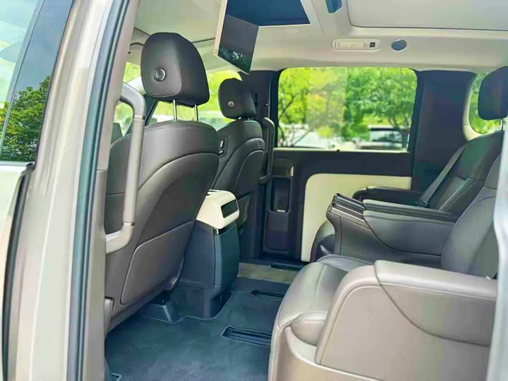 Photo 8 - LiXiang Mega