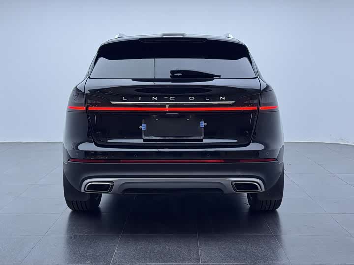 Фото 5 - Lincoln Nautilus