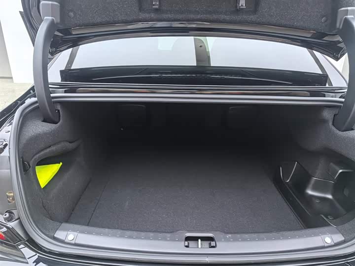 Фото 9 - Volvo S90 Hybrid