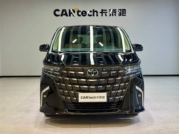 Photo 3 - Toyota Alphard