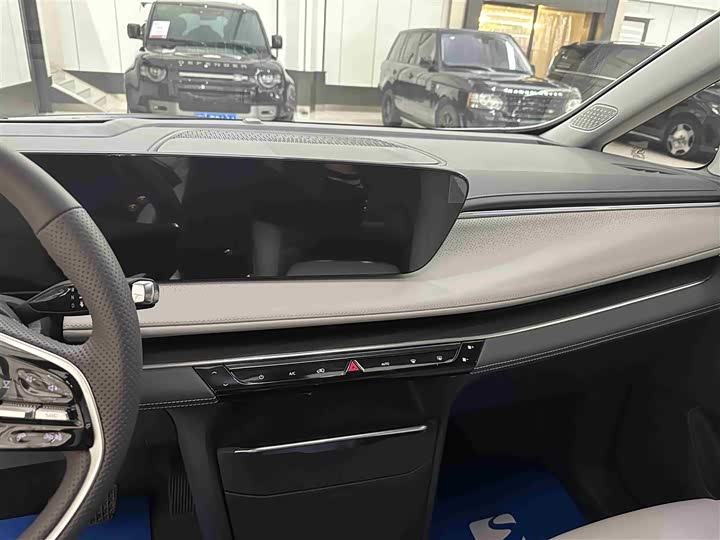 Фото 9 - Buick GL8 ES