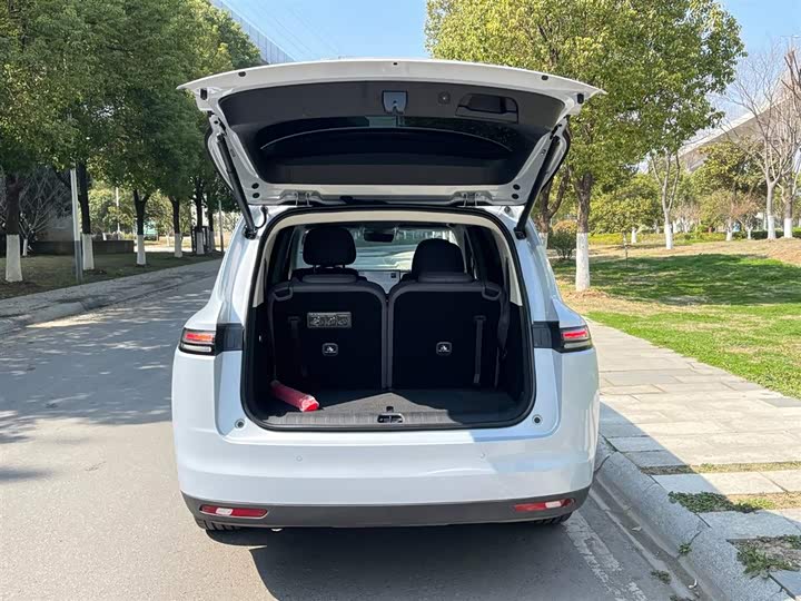 Фото 9 - Leapmotor C16