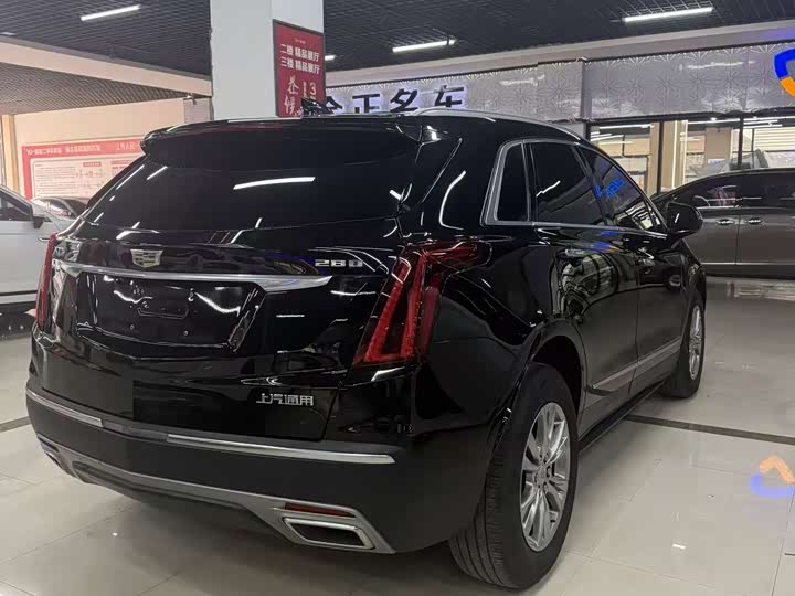 Фото 7 - Cadillac XT5