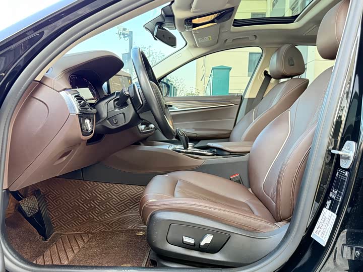 Фото 4 - BMW 5 Series