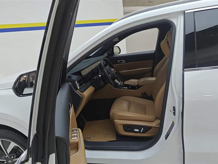 Фото 9 - LiXiang One