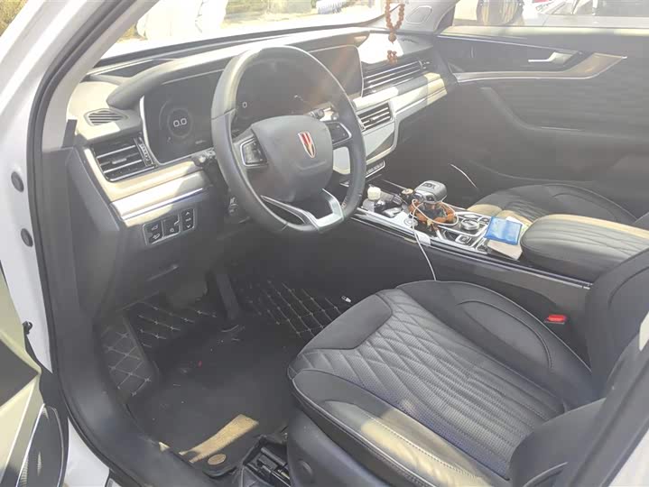 Photo 9 - Hongqi HS5