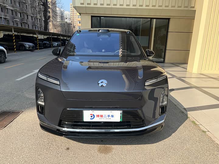 Фото 2 - Nio ES8