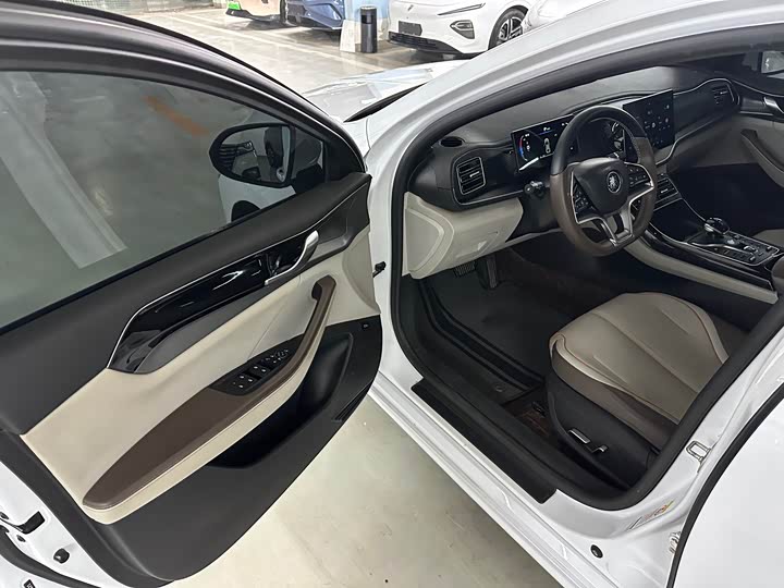 Фото 9 - BYD Qin Plus