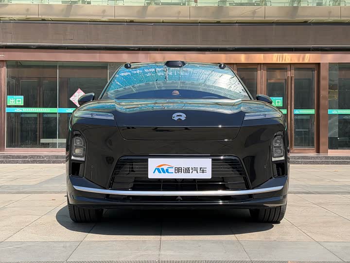 Фото 2 - Nio ES8