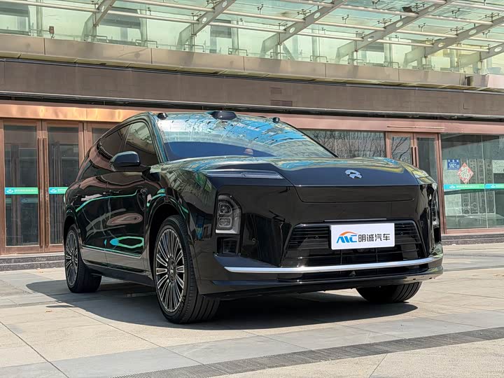 Фото 3 - Nio ES8