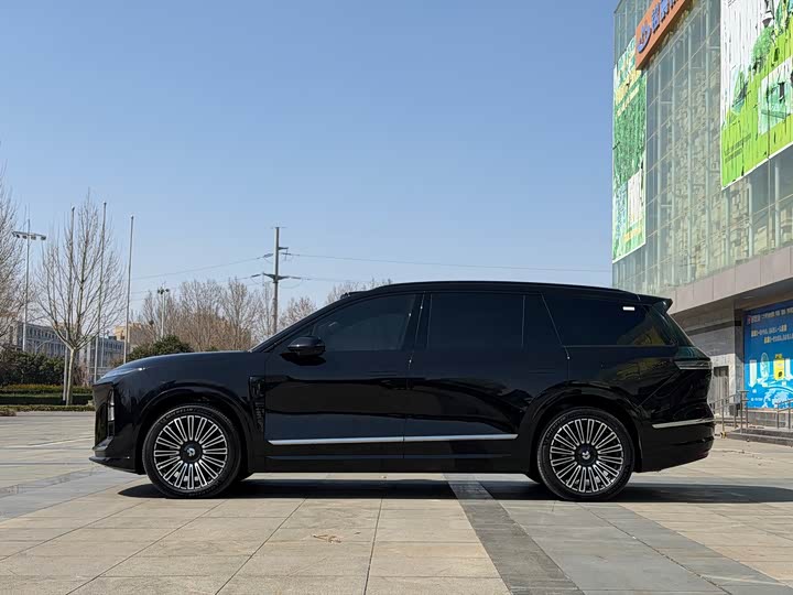 Фото 4 - Nio ES8