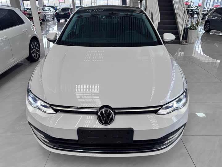 Фото 2 - Volkswagen Golf