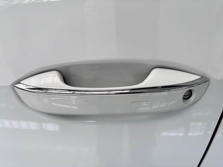 Фото 5 - Volkswagen Golf