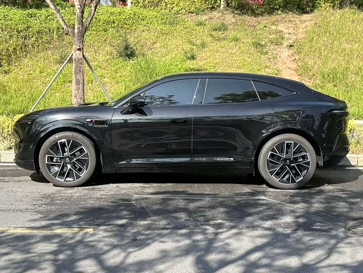 Фото 3 - Avatr 11