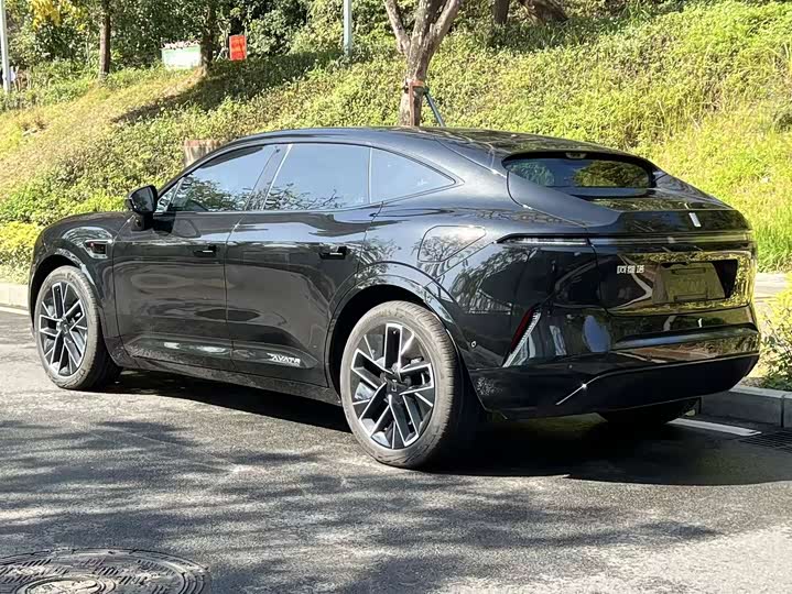 Фото 4 - Avatr 11