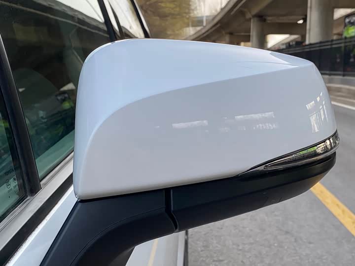 Фото 6 - Toyota Sienna