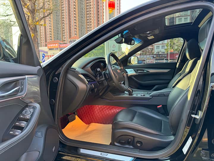 Photo 9 - Cadillac CT5