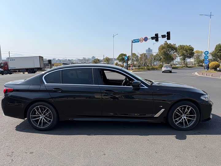 Фото 4 - BMW 5 Series