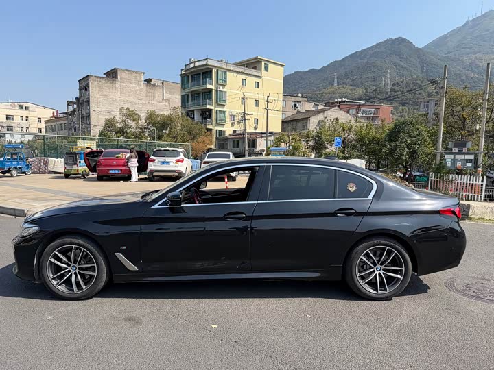 Фото 5 - BMW 5 Series