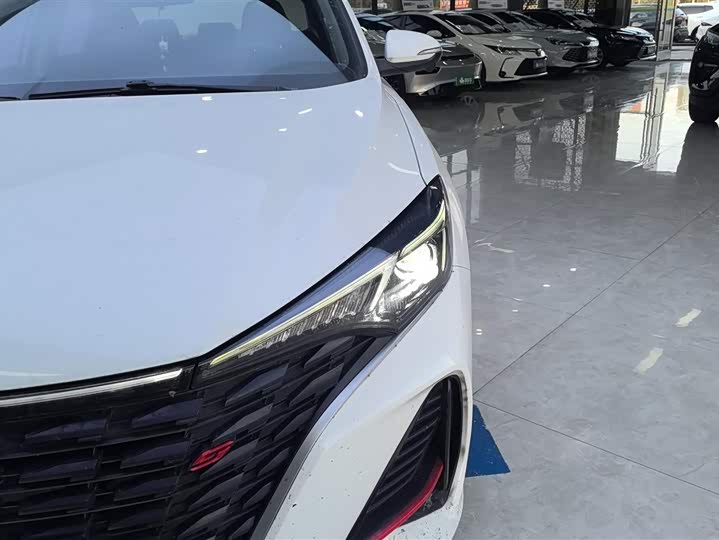 Фото 5 - Changan Eado Plus